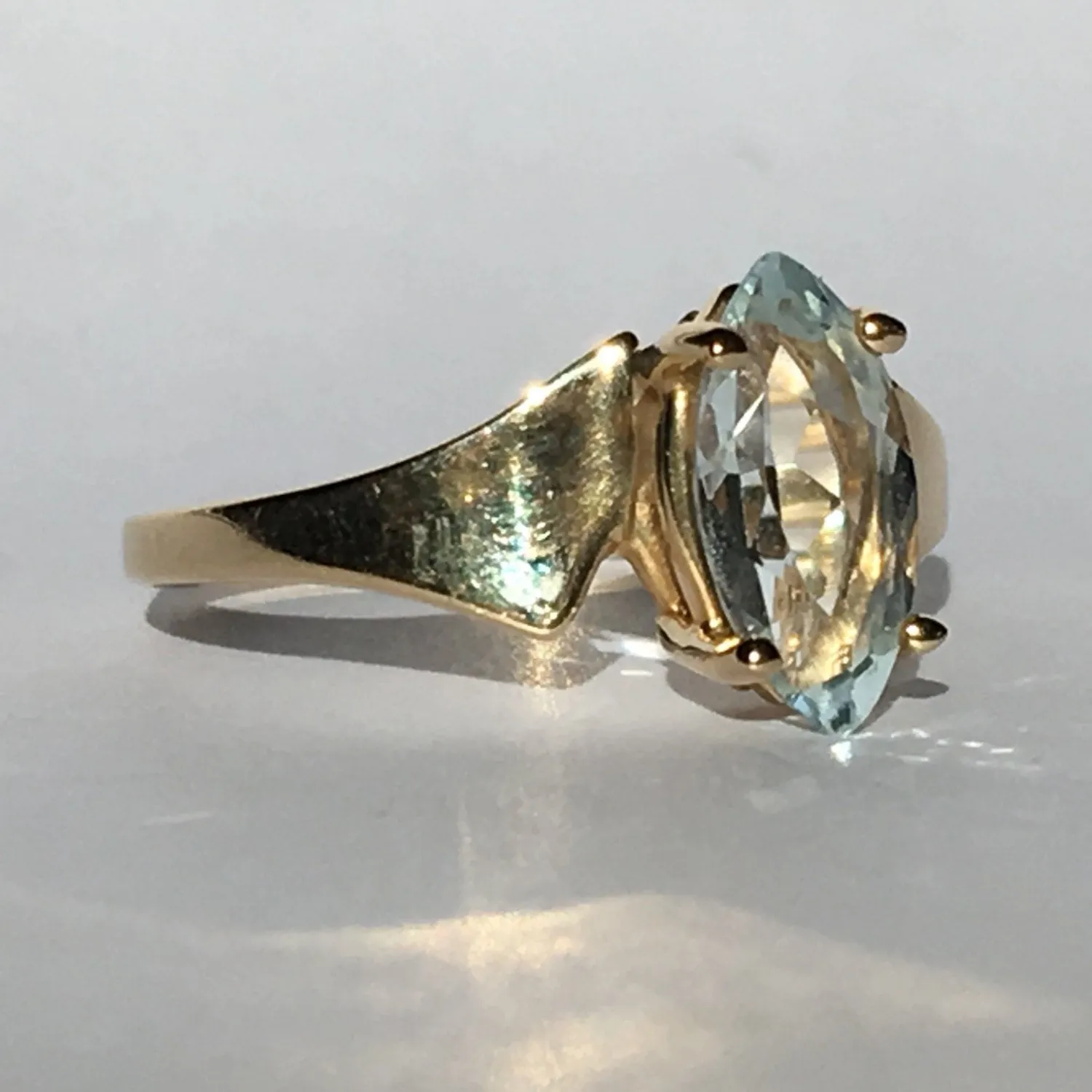 Aquamarine Ring. Modernist 10k Yellow Gold Setting. March Birthstone. 19th Anniversary.