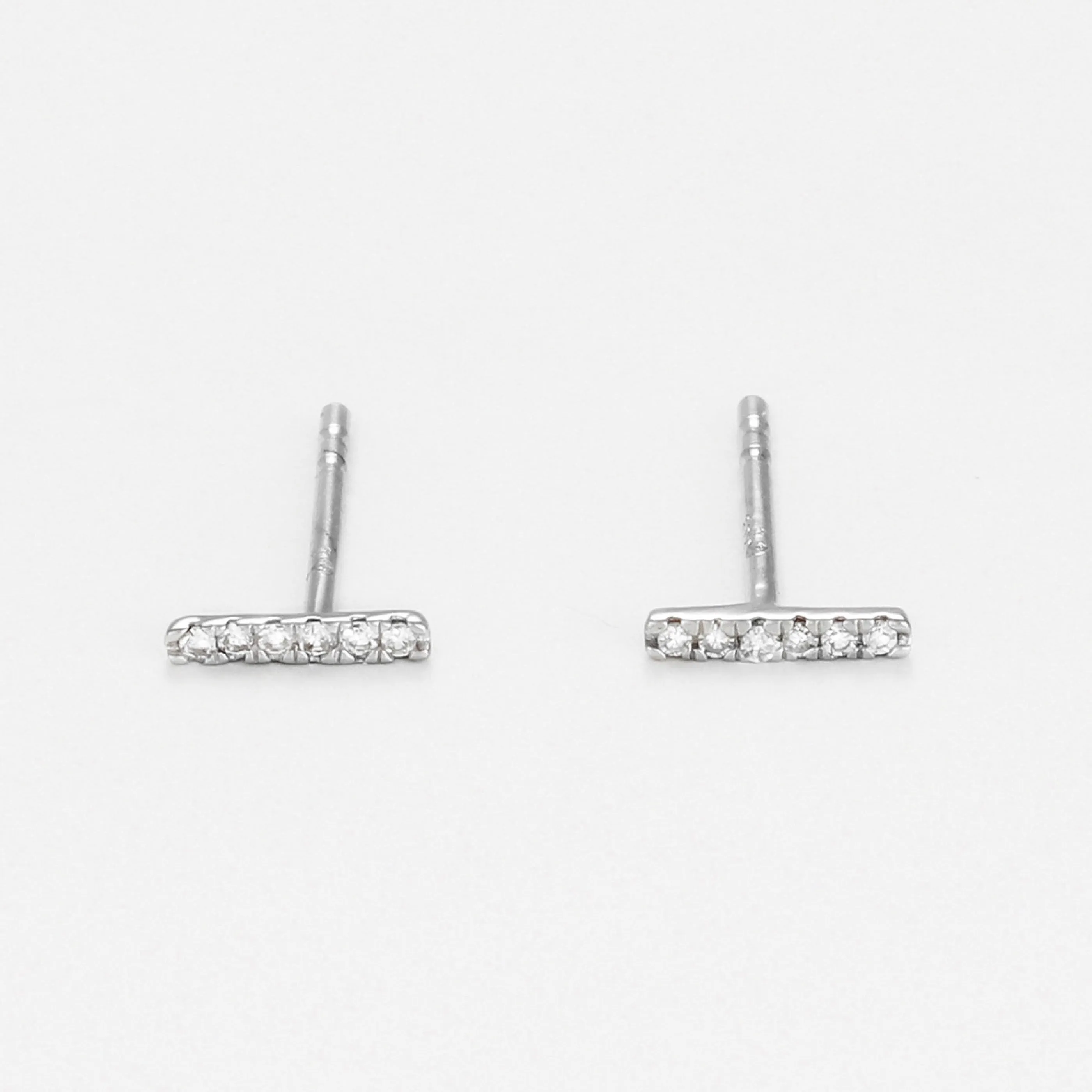 Boucles D'Oreilles "Precious Barrette" Diamants 0,03/12 - Or Blanc 375/1000