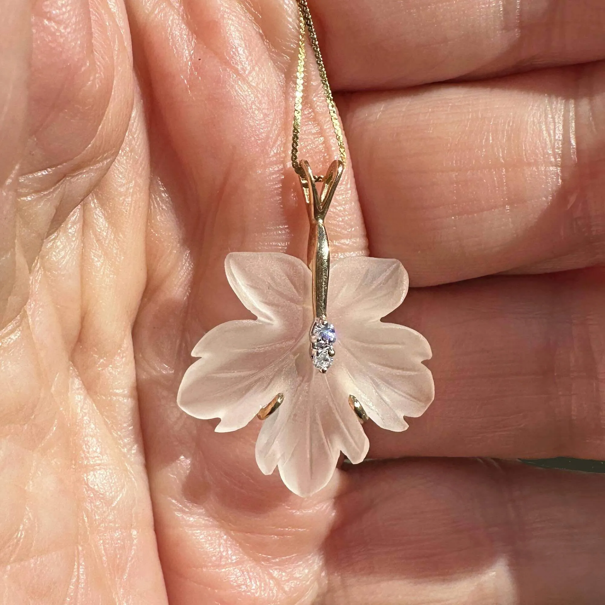 Exquisite 14K Gold Carved Rock Crystal Maple Leaf Diamond Necklace