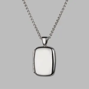 Madame Soho Locket in Silver