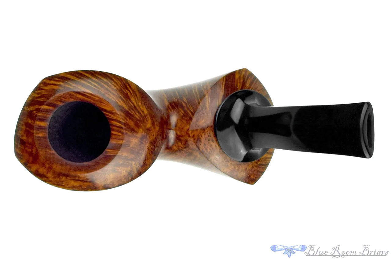 Sabina Santos Bent Reverse Calabash Sitter with Plateaux Estate Pipe