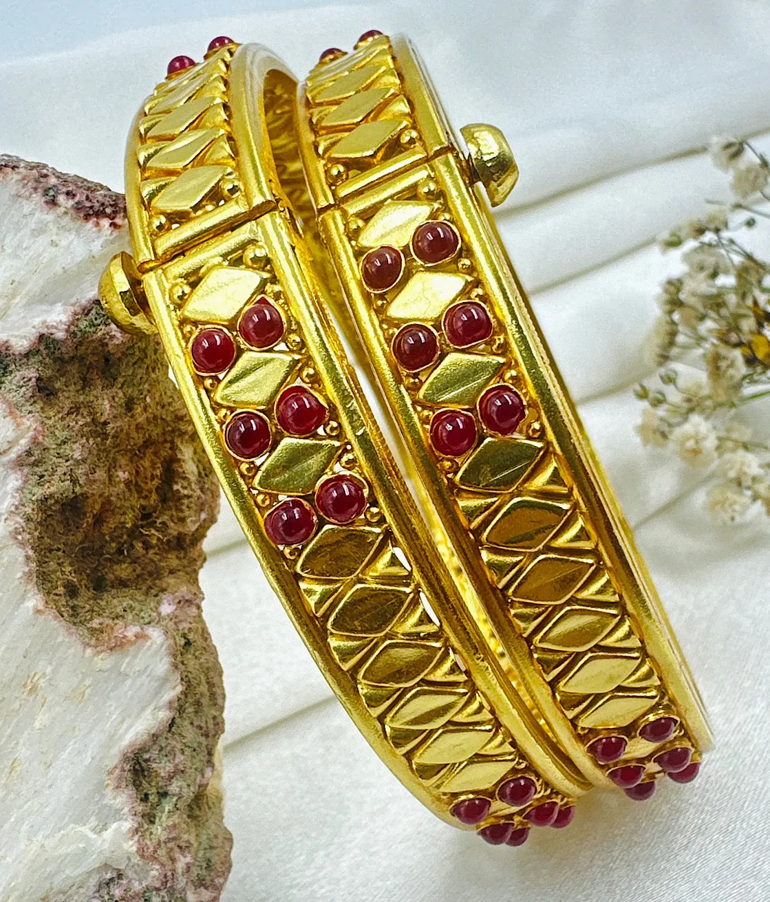 The Pratiksha Silver Kemp Openable Kada Bracelet (Red/Size 2.2/2.4/2.8)