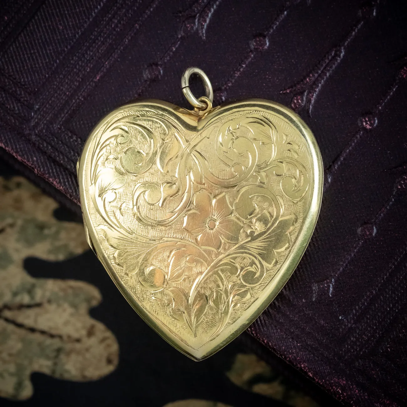 Vintage Floral Heart Locket 9ct Gold