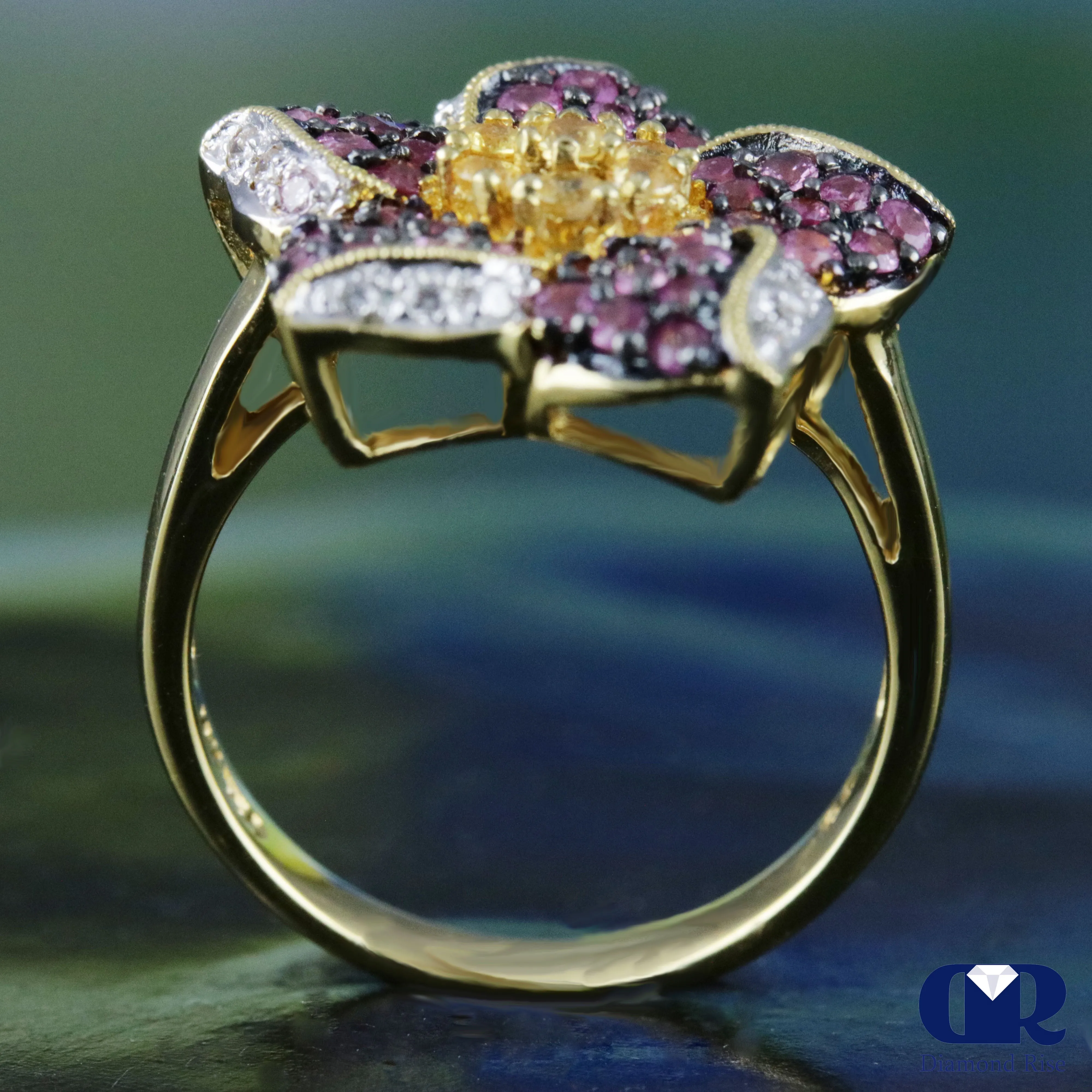 Women's Diamond & Sapphire Flower Style Right Hand Ring Cocktail Ring In 18K Yellow Gold